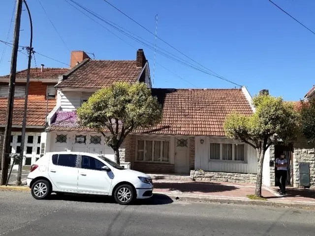 Casa de 3 ambientes en venta en GENERAL ROCA