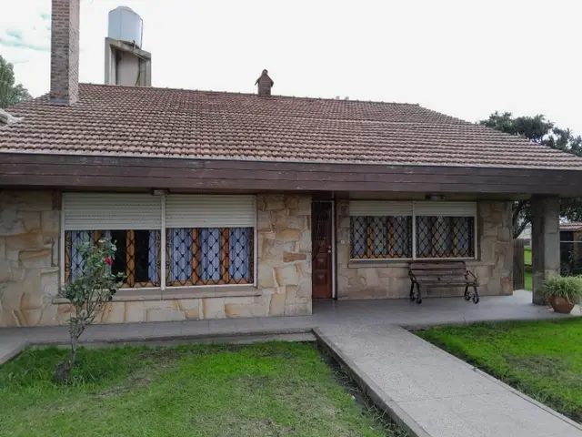 Casa de 5 ambientes en venta en Sierra de los Padres