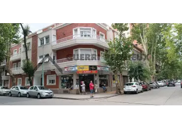 Departamento de 3 ambientes en venta en La Perla