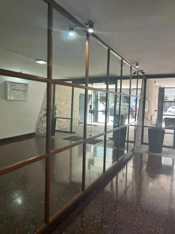 Departamento de 1 ambiente en venta en AREA CENTRO
