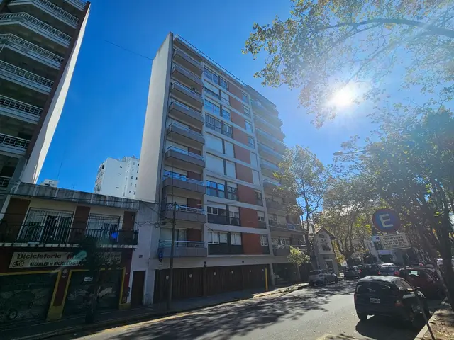 Departamento de 5 ambientes en venta en Centro