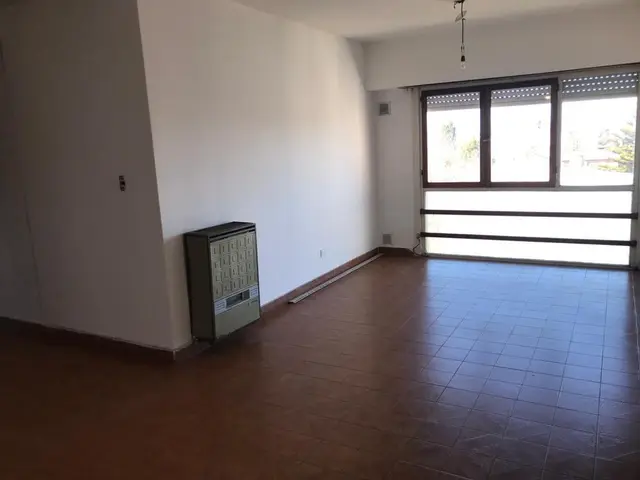 Departamento de 4 ambientes en venta en LAS LILAS