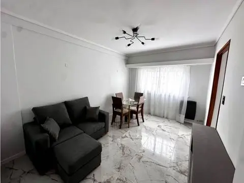 Departamento de 2 ambientes en venta en Plaza Colón