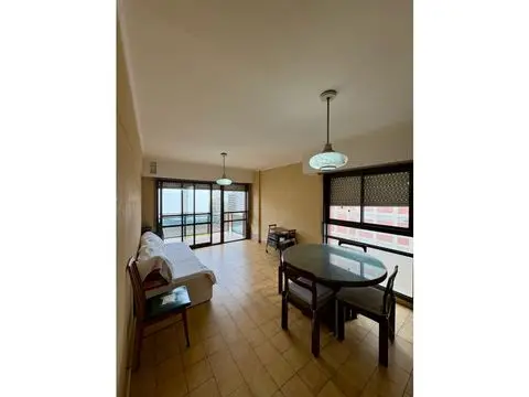Departamento de 2 ambientes en venta en Área Centro