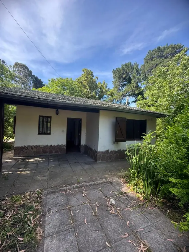 Casa de 1 ambiente en venta en LOPEZ DE GOMARA