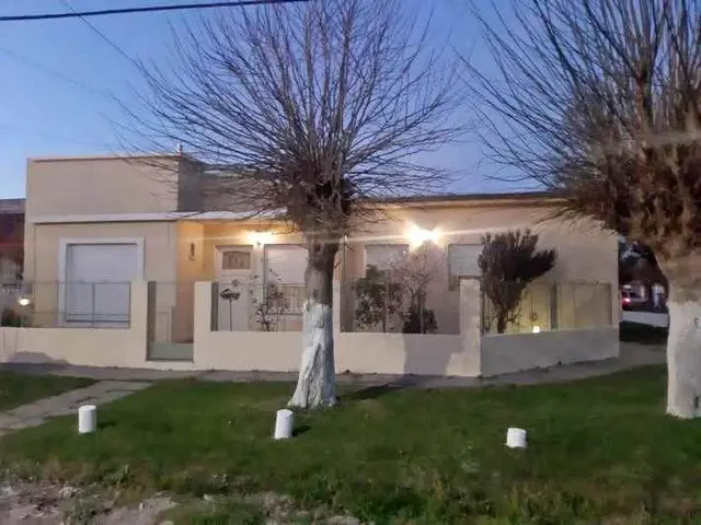 Casa de 3 ambientes en venta en REGIONAL