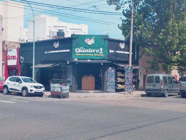Local de 4 ambientes en venta en Centro