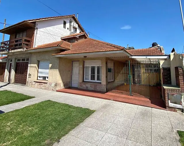 Casa de 3 ambientes en venta en PUNTA MOGOTES