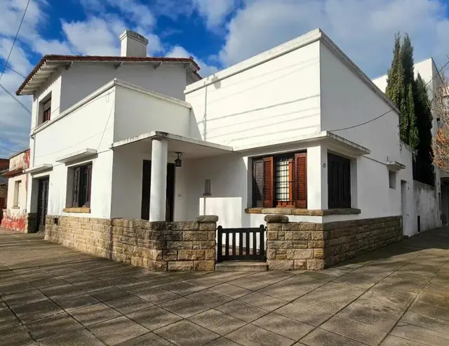 Casa de 3 ambientes en venta en NUEVA POMPEYA