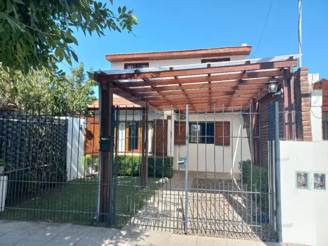 Casa de 4 ambientes en venta en MALVINAS ARGENTINAS