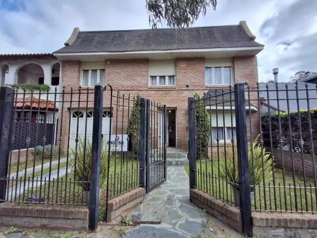 Casa de 6 ambientes en venta en ESTRADA JOSE MANUEL
