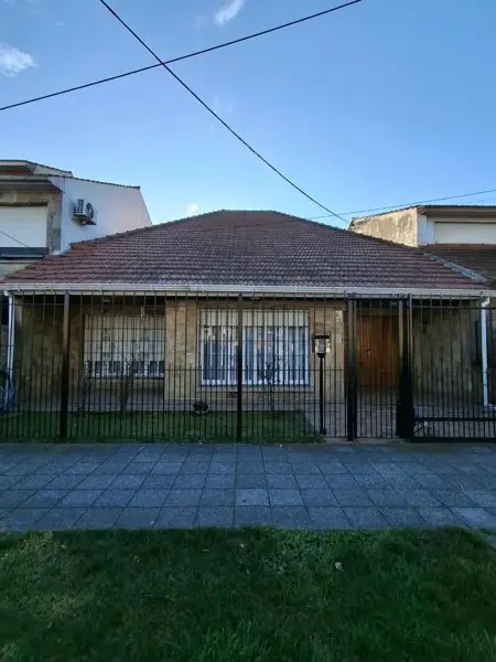 Casa de 3 ambientes en venta en NUEVA POMPEYA