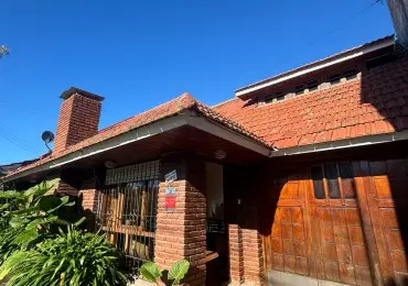 Casa de 5 ambientes en venta en Punta Mogotes