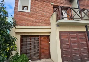 Casa de 4 ambientes en venta en Zacagnini