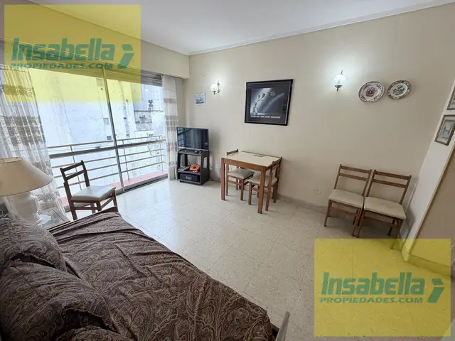 Departamento de 2 ambientes en venta en Centro