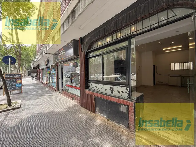 Local de 2 ambientes en venta en PLAZA PERALTA RAMOS