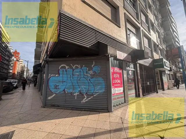 Local en venta en Área Centro