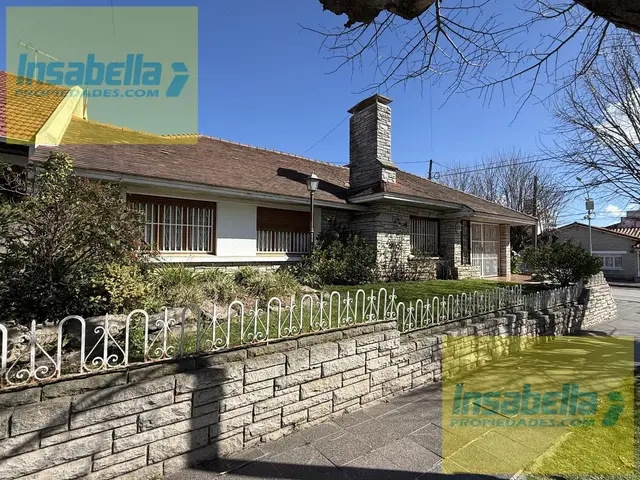 Casa de 3 ambientes en venta en PRIMERA JUNTA