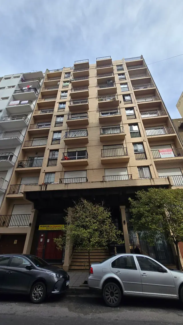 Departamento de 3 ambientes en venta en ESTACION TERMINAL (ALDREY)