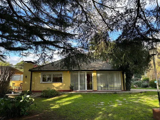 Casa de 3 ambientes en venta en Sierra de los Padres