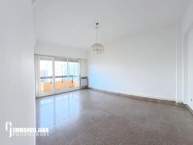 Departamento de 2 ambientes en alquiler en Centro