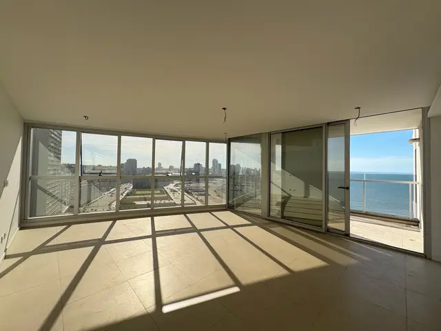 Departamento de 4 ambientes en venta en Centro