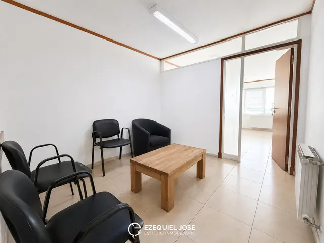 Local de 4 ambientes en venta en SAN JOSE