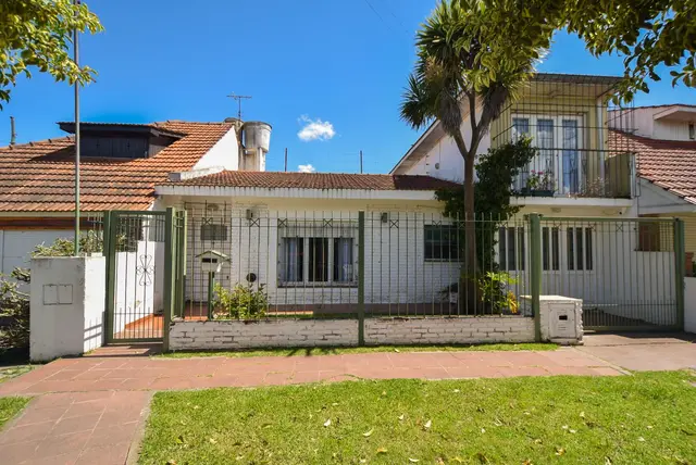 Casa de 2 ambientes en venta en SAN CAYETANO