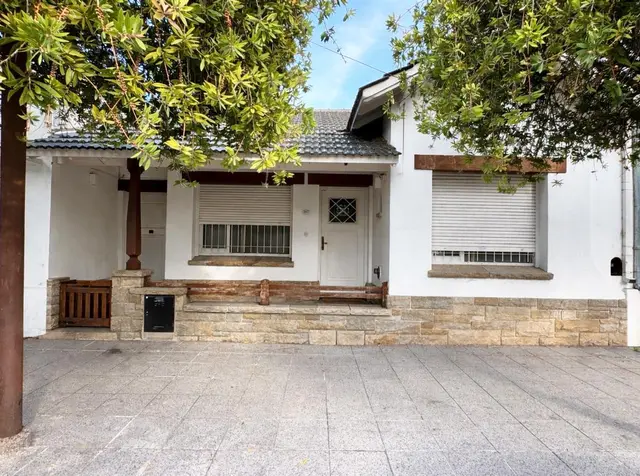 Casa de 2 ambientes en venta en GENERAL ROCA