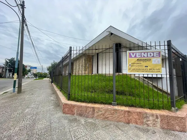 Casa de 5 ambientes en venta en PUNTA MOGOTES