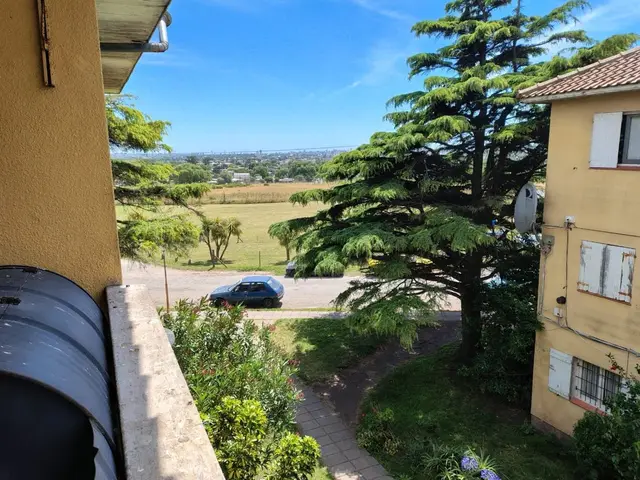 Departamento de 3 ambientes en venta en LAS CANTERAS