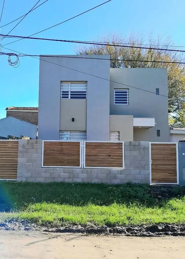 Casa de 3 ambientes en venta en FRAY LUIS BELTRAN