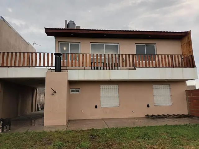 Casa de 4 ambientes en venta en Centro
