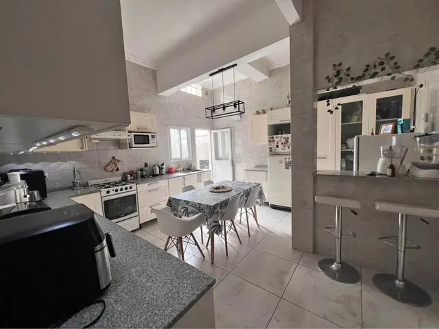 Departamento de 3 ambientes en venta en LA PERLA