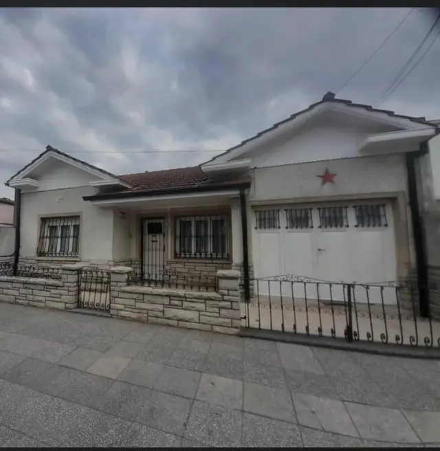 Casa de 4 ambientes en venta en SAN CAYETANO