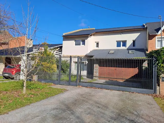 Casa de 5 ambientes en venta en Centro