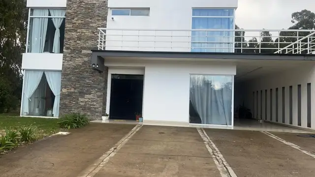 Casa de 5 ambientes en alquiler en Centro