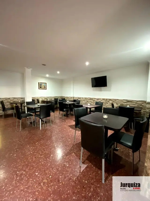 Local de 21 ambientes en venta en NUEVA POMPEYA
