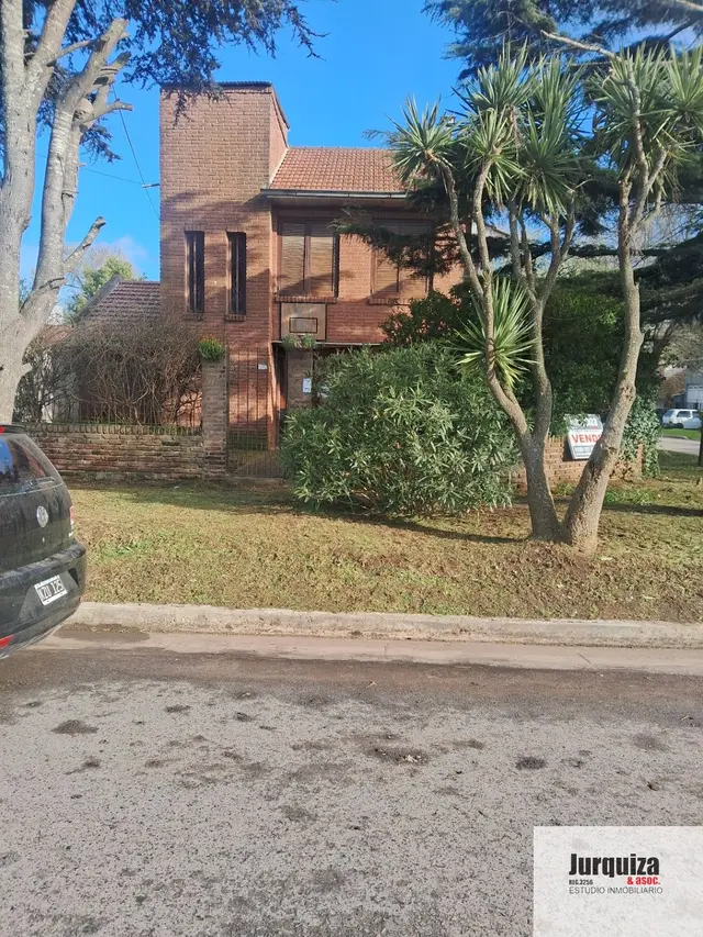 Casa de 5 ambientes en venta en ZACAGNINI JOSE MANUEL