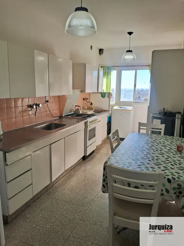 Departamento de 4 ambientes en venta en SARMIENTO DOMINGO FAUSTINO