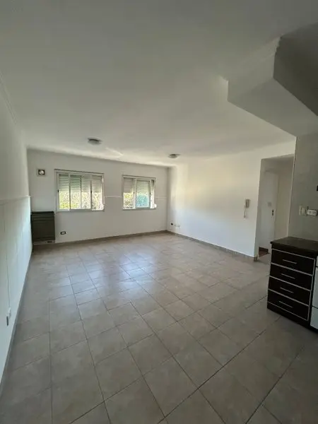 Departamento de 3 ambientes en alquiler en La Perla