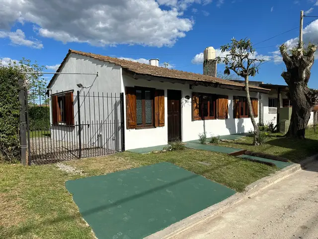Casa en venta en 2 Bis Entre 3 y 3 Bis