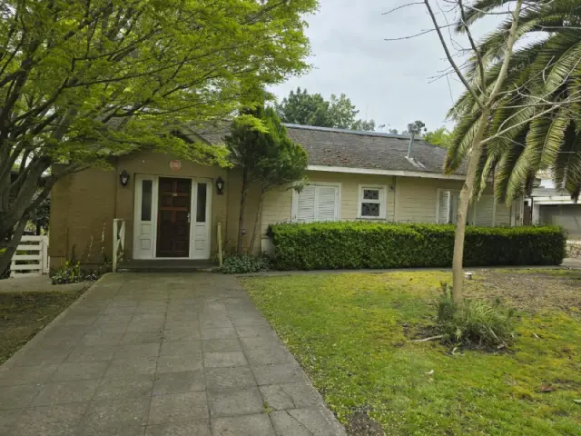 Terreno de 4 ambientes en venta en Área Centro
