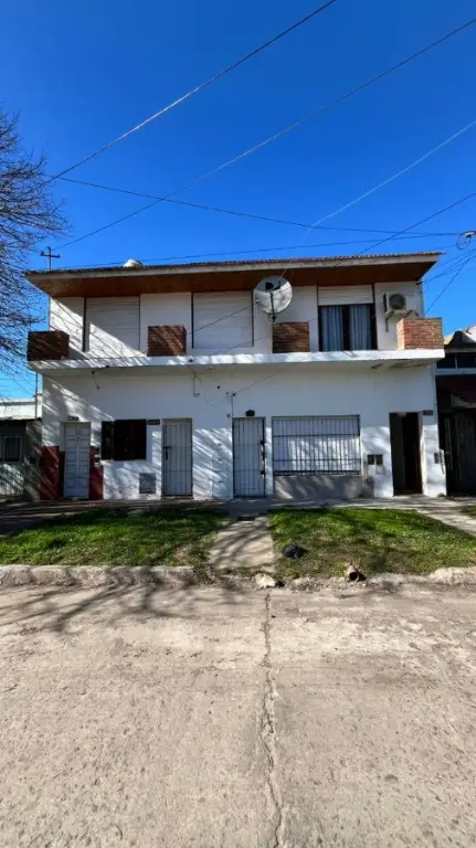Casa de 3 ambientes en venta en Centro