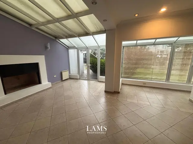 Casa de 4 ambientes en venta en SAN CARLOS