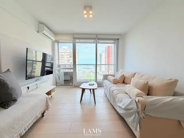 Departamento de 3 ambientes en venta en LA PERLA