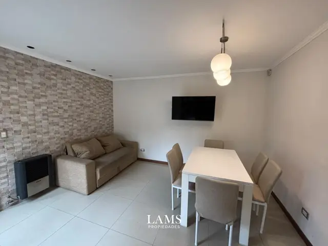 Departamento de 2 ambientes en venta en LAS AVENIDAS