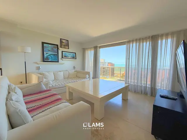 Departamento de 4 ambientes en alquiler en LEANDRO N. ALEM