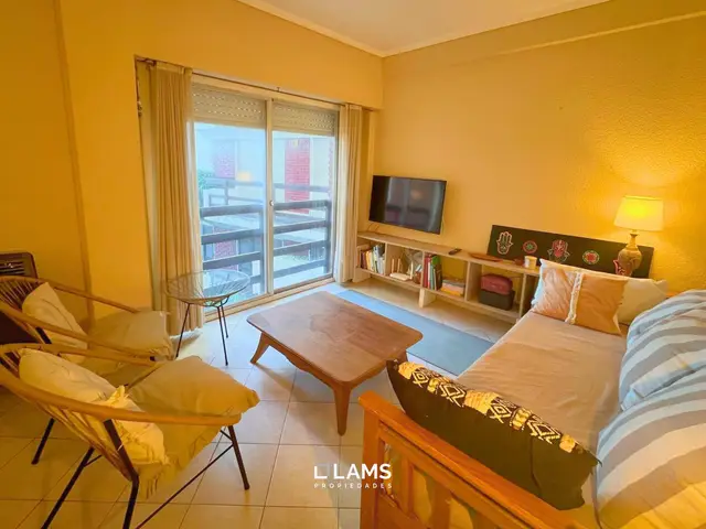Departamento de 2 ambientes en alquiler en FARO NORTE