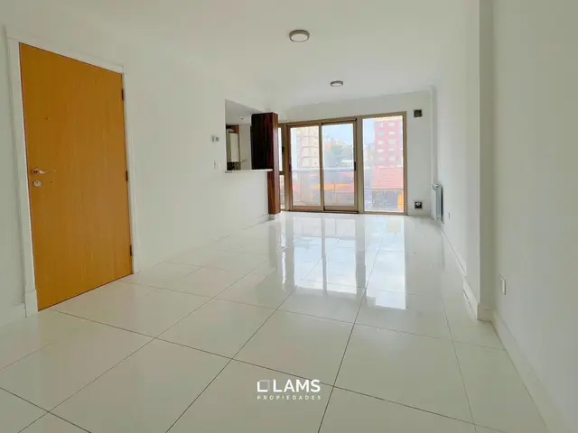 Departamento de 2 ambientes en venta en Centro